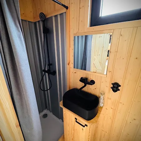 Vakantiehuis Tiny House Mit Privater Sauna, Beheizten Whirpool